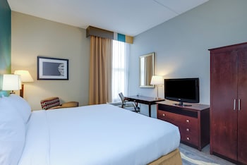 Standard Room, 1 King Bed, Accessible (Comm, Mobil, Roll-In Shower)
