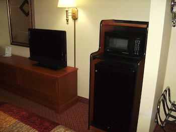 Deluxe Room, 1 Queen Bed, Accessible, Non Smoking