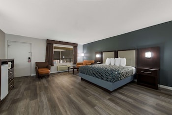 Standard Room, 1 King Bed, Non Smoking
