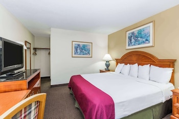 Standard Room, 1 King Bed, Accessible
