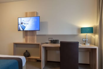 Deluxe Room, 2 Twin Beds, Non Smoking