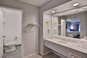 Standard Room, 2 Queen Beds, Non Smoking, Refrigerator