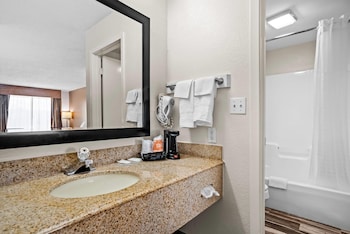 Standard Room, 2 Queen Beds, Smoking