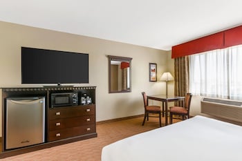 Standard Room, 2 Queen Beds, Non Smoking