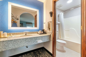 Double Room, 2 Queen Beds, Non Smoking