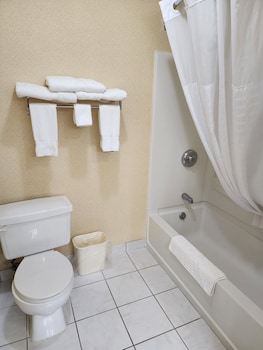 Suite, 1 King Bed, Jetted Tub