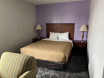 Suite, 1 Queen Bed, Non Smoking