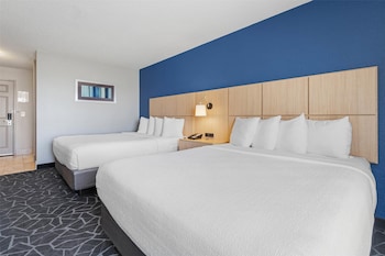 Standard Room, 2 Queen Beds, Non Smoking, Refrigerator (Pet Friendly)