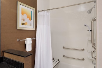 Executive Suite, 1 Double Bed (Mobility Accessible, Tub)