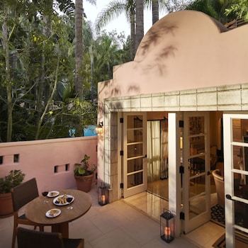 Junior Pool Suite