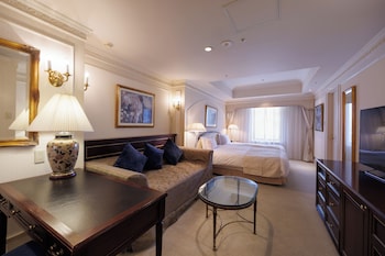 Deluxe Twin Room + 1 Extra Bed, Non Smoking,Club Lounge Access