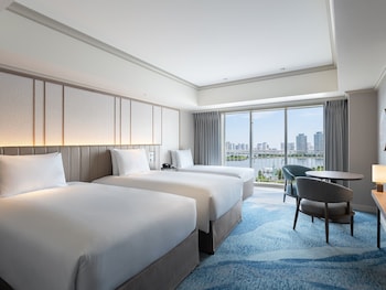 Deluxe Plus Twin Room - Non-Smoking - 40sqm - Renovated Room