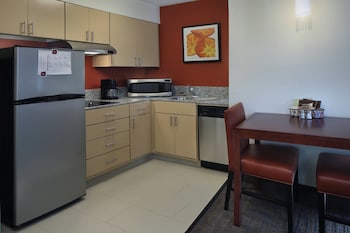 Suite, 1 Bedroom (Mobility/Hearing Accessible, Tub)