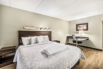Superior Room, 1 King Bed, Accessible (Smoke Free)