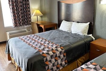 Standard Room, 2 Double Beds, Non Smoking