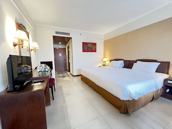Superior Room, 1 King Bed