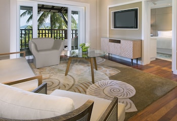 Suite, 1 Bedroom, Partial Ocean View