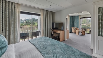 Suite, Non Smoking, Garden View