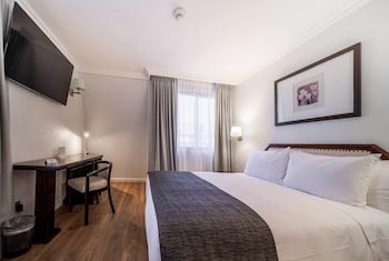Standard Room, 1 Queen Bed, Non Smoking