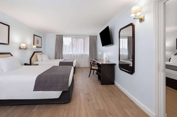 Superior Room, 1 King Bed, Connecting Rooms