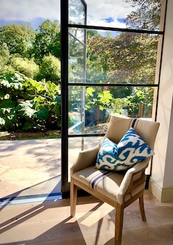 Exclusive Studio Suite, Lake View