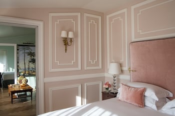 Room, Connecting Rooms