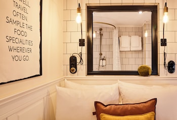 Comfort Double Room (Medium)