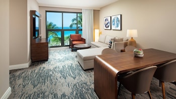 1 Bedroom Suite, 1 King, Balcony or Lanai, Ocean View