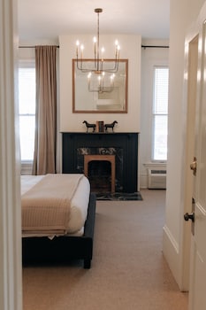 Standard Double Room, Ensuite (Franklin - Guest Suite)