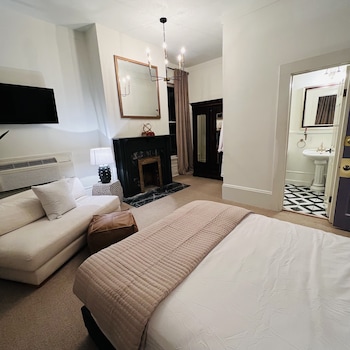 Exclusive Single Room, Ensuite (Jackson - Guest Suite)