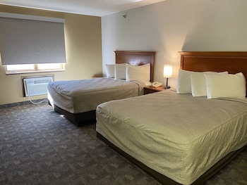 Room, 2 Queen Beds, Accessible, Non Smoking (Roll-In Shower)