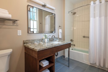 Double Queen Room