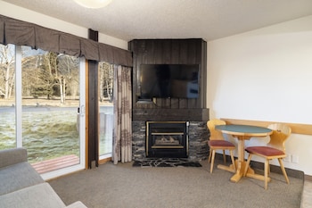 One Bedroom Apartment