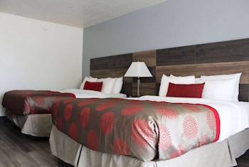 Room, 2 Queen Beds, Non Smoking
