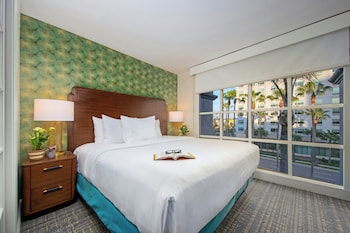 Suite, 1 King Bed