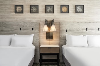 Room, 2 Queen Beds, Mobility Accessible