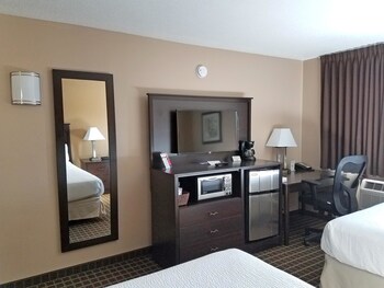 Executive, Two Queen Beds, Non-Smoking