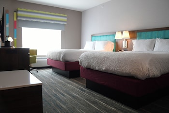 Room, 2 Queen Beds, Accessible, Bathtub