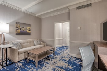 Junior Suite, 1 King Bed with Sofa bed