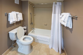 Standard Suite, 2 Bedrooms, City View, Corner
