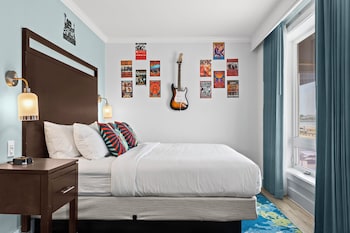 Ashworth Ocean Front, 1 King Bed