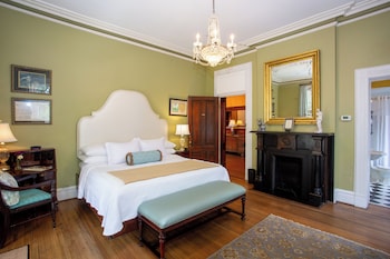 Grand Room, 1 King Bed, Balcony (Johnny Mercer)