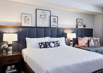 Room, 1 King Bed with Sofa bed (Sweetgrass Inn)