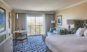 Room, 1 King Bed, Corner (Boardwalk Inn)