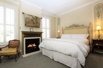 Room, 1 King Bed, Fireplace (Simeon's Quarters)