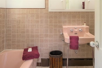 Deluxe Double Room Single Use