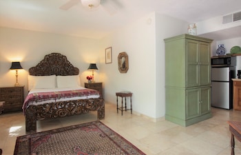 Courtyard Suite