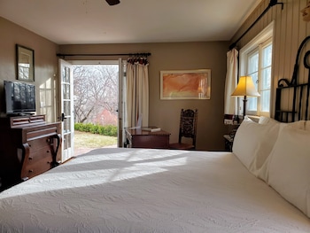 Hideaway Room
