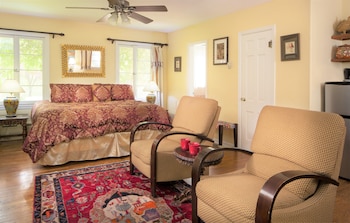 Deluxe Double Room Single Use
