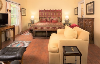 The Crownpoint Suite